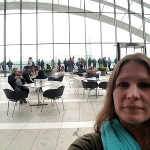 Meet your Posher, Sylvia